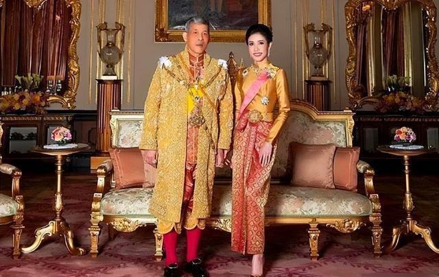 专家：佩通坦重回总理宝座已无悬念专家分析，佩通坦重回总理宝座已无悬念